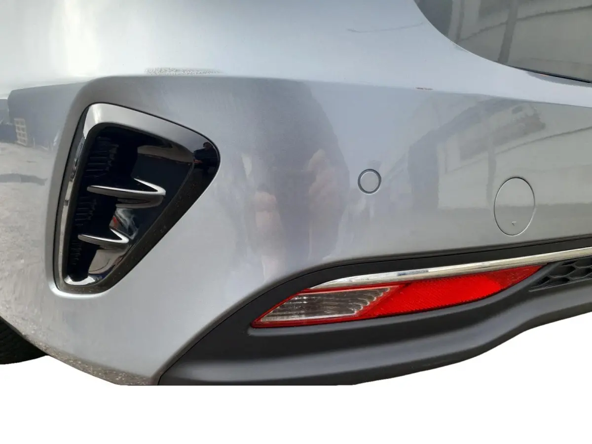 1.5 T-GDi DynamicLine | Navigatie | Camera | Apple Carplay / Android Auto | Parkeersensoren achter | Climate control |