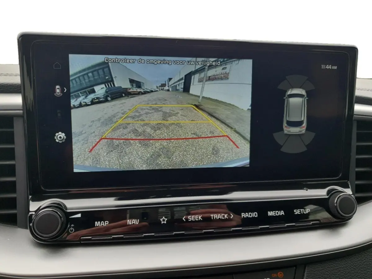 1.5 T-GDi DynamicLine | Navigatie | Camera | Apple Carplay / Android Auto | Parkeersensoren achter | Climate control |