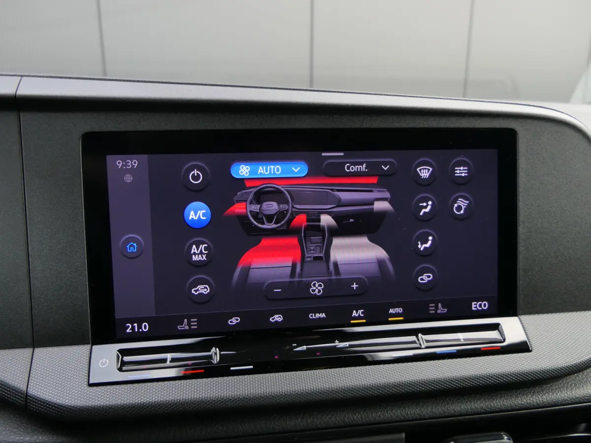 1.5 EcoBoost PHEV L2 Trend | Comfort Winter Pack | All-Seasonbanden | Trekhaak | CarPlay/Android Auto | AGR Stoel
