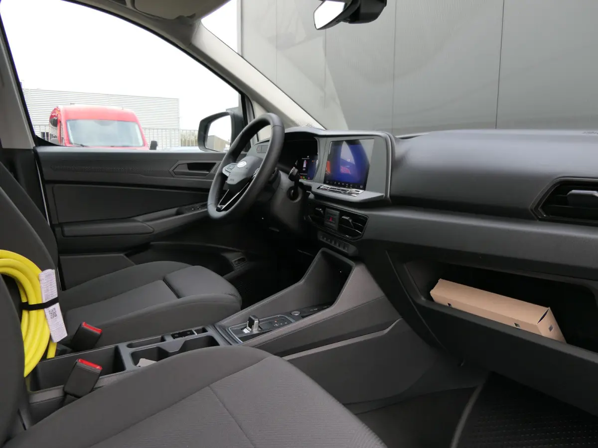 1.5 EcoBoost PHEV L2 Trend | Comfort Winter Pack | All-Seasonbanden | Trekhaak | CarPlay/Android Auto | AGR Stoel