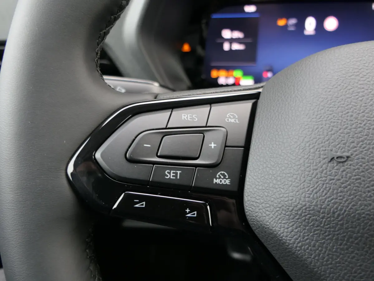 1.5 EcoBoost PHEV L2 Trend | Comfort Winter Pack | All-Seasonbanden | Trekhaak | CarPlay/Android Auto | AGR Stoel