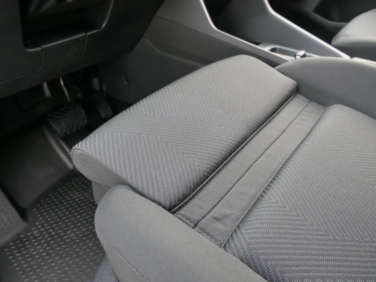 1.5 EcoBoost PHEV L2 Trend | Comfort Winter Pack | All-Seasonbanden | Trekhaak | CarPlay/Android Auto | AGR Stoel