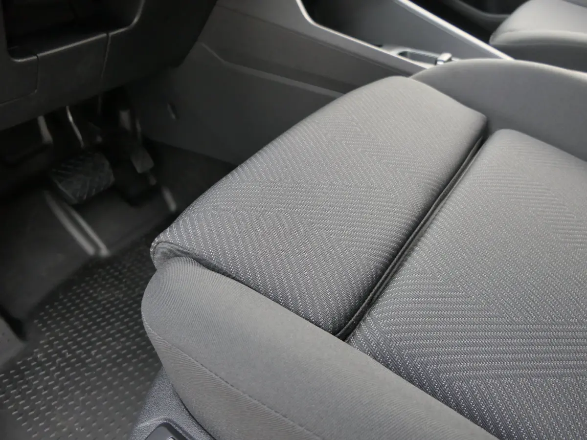 1.5 EcoBoost PHEV L2 Trend | Comfort Winter Pack | All-Seasonbanden | Trekhaak | CarPlay/Android Auto | AGR Stoel