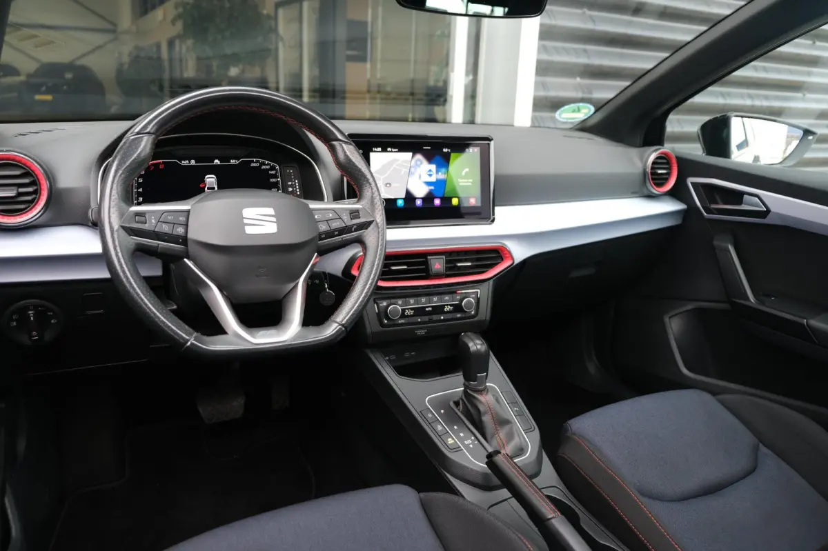 1.0 EcoTSI FR 110PK DSG Facelift Pano Led Cam Navi Cruise