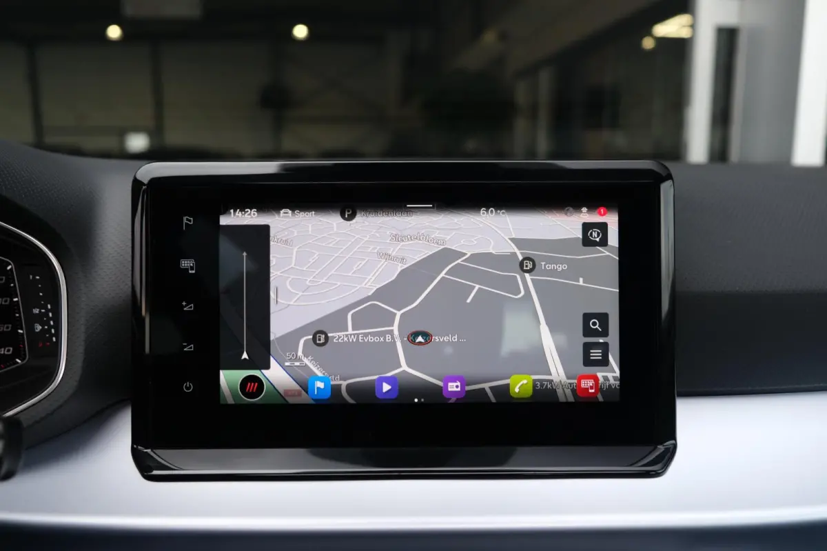 1.0 EcoTSI FR 110PK DSG Facelift Pano Led Cam Navi Cruise