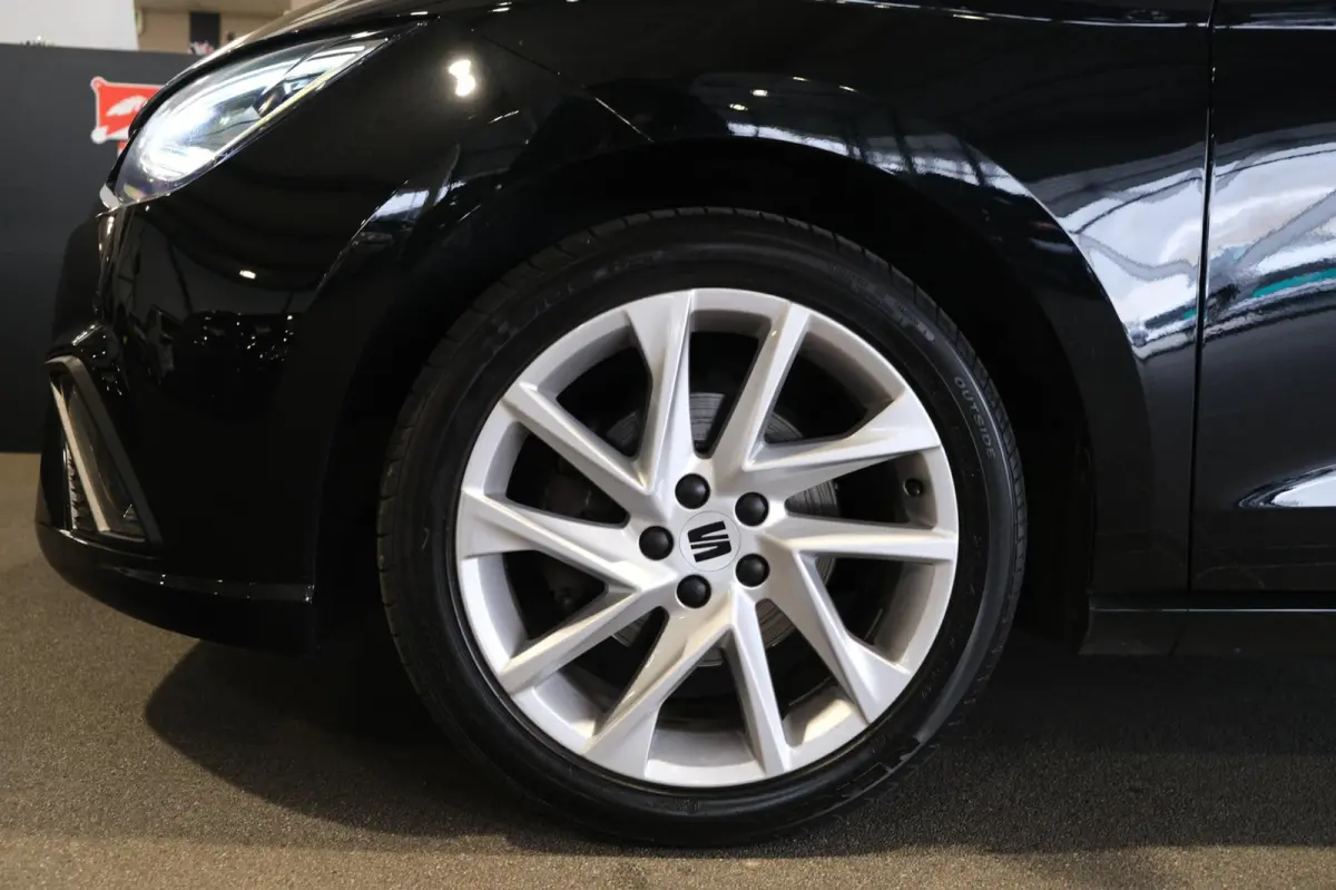 1.0 EcoTSI FR 110PK DSG Facelift Pano Led Cam Navi Cruise