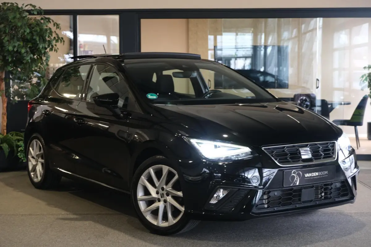 1.0 EcoTSI FR 110PK DSG Facelift Pano Led Cam Navi Cruise