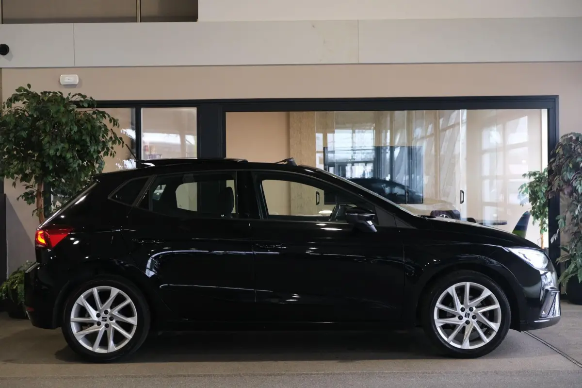1.0 EcoTSI FR 110PK DSG Facelift Pano Led Cam Navi Cruise