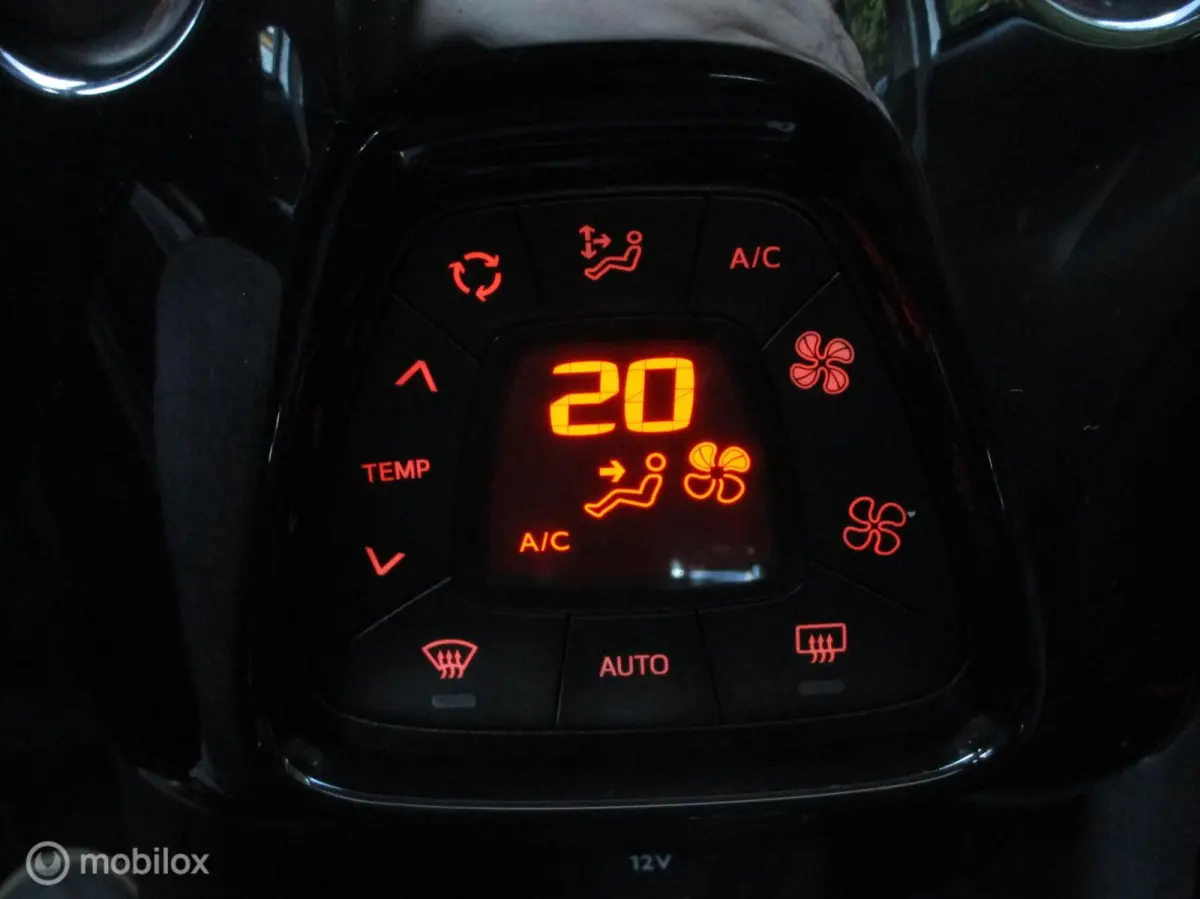 1.0 Allure AUTOMAAT - 25.000 KM !!!