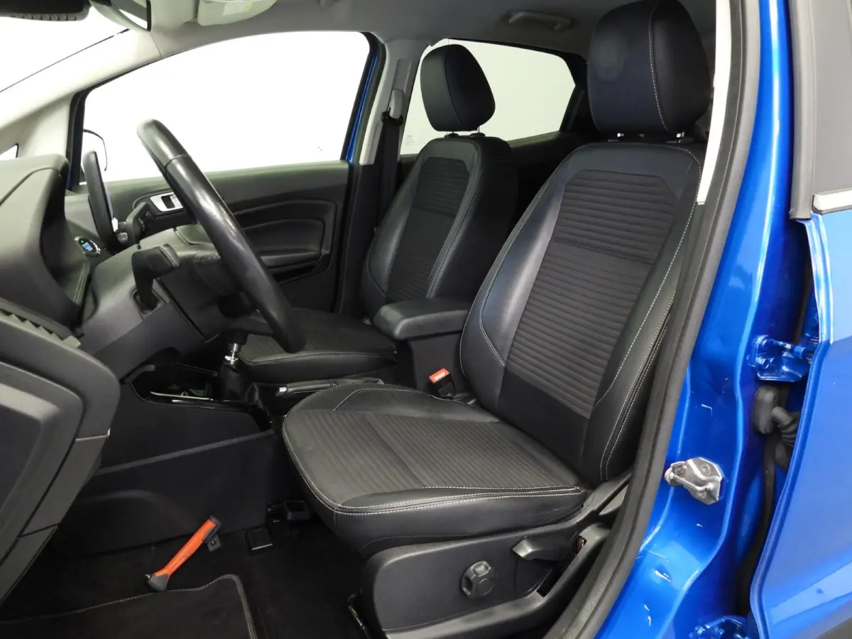 1.0 EcoBoost Titanium X NAVI/CLIMA/CRUISE/PDC/17"LMV!