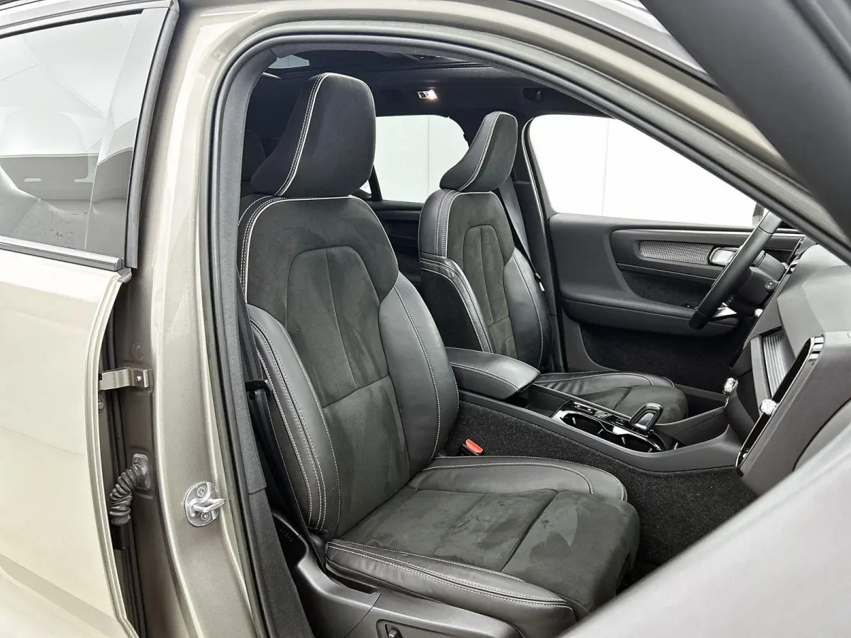 1.5 T5 R-Design | PANORAMADAK | CAMERA | HARMAN-KARDON | STOEL-STUURWIELVERWARMING | 20 INCH | ZWART DAK