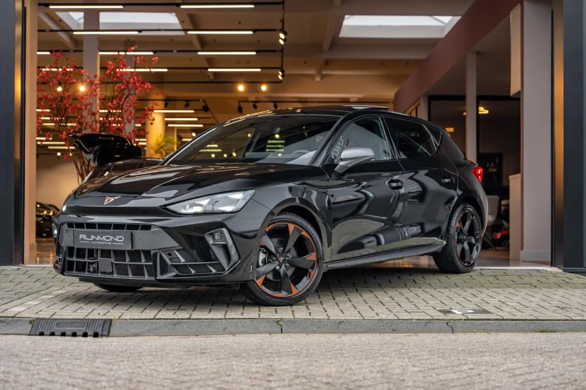 1.5 TSI e-Hybrid Business |Pano|Sfeer|Keyless|Camera|Carplay
