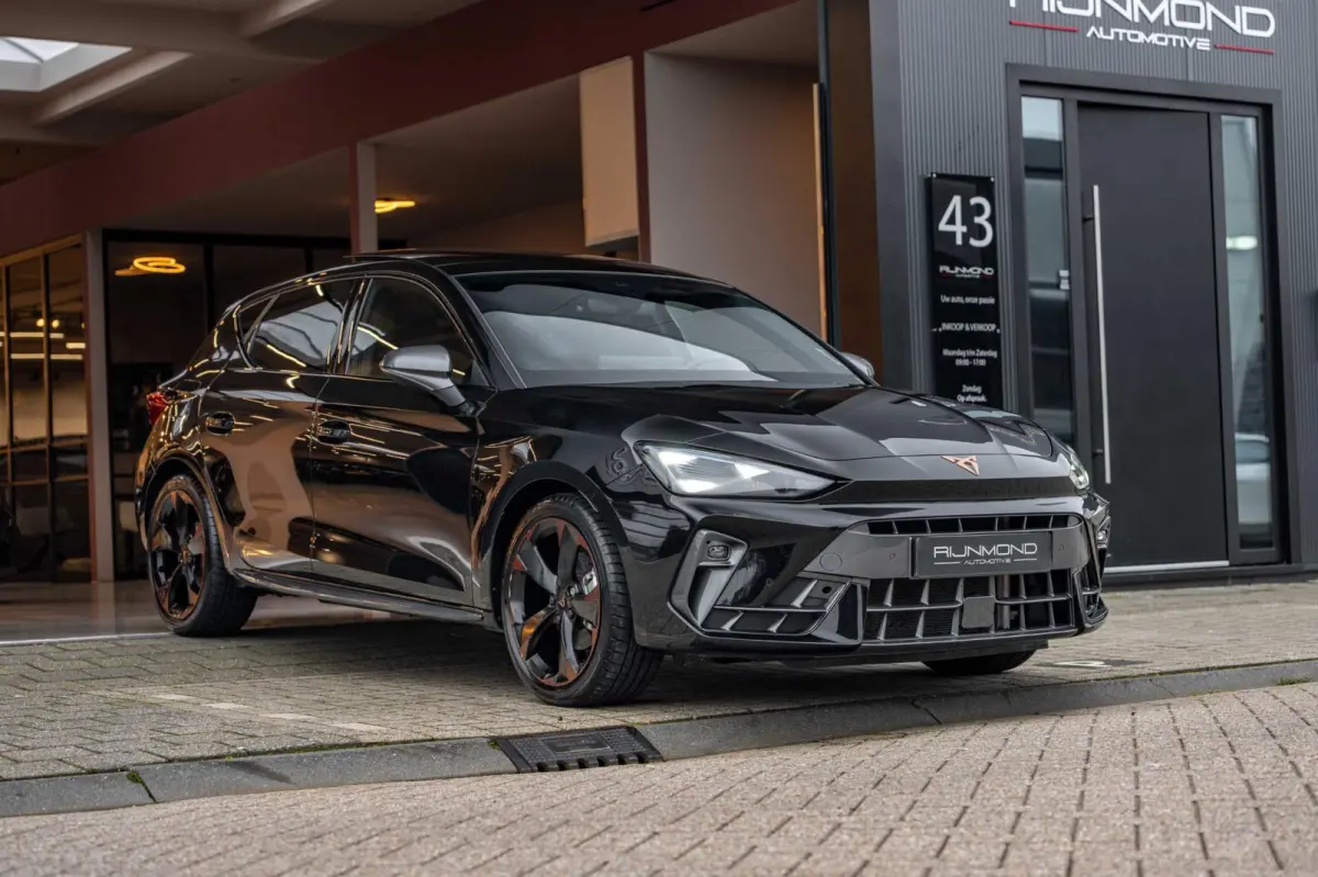 1.5 TSI e-Hybrid Business |Pano|Sfeer|Keyless|Camera|Carplay