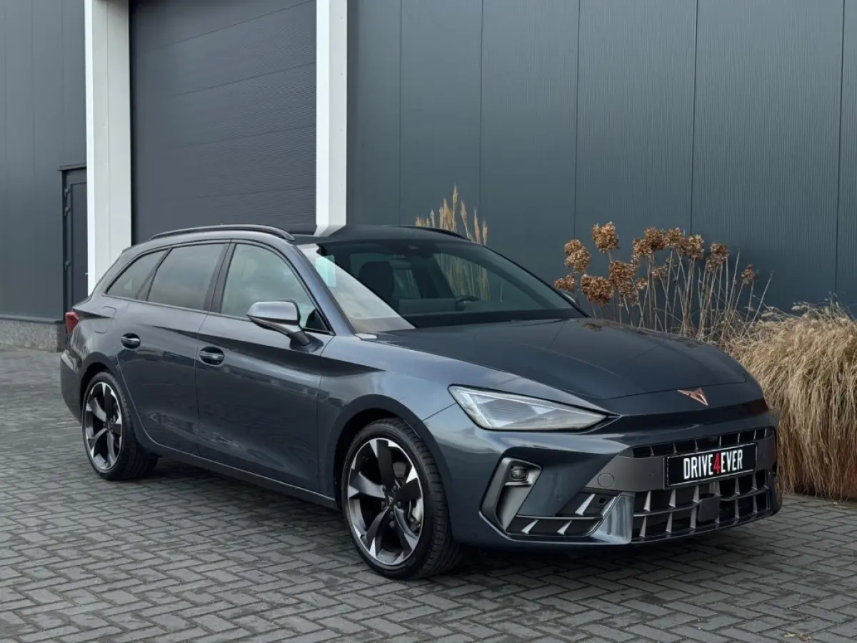 1.5 e-TSI 2025 GARANTIE NAVI CLIMATE APPLE CARPLAY LEDER