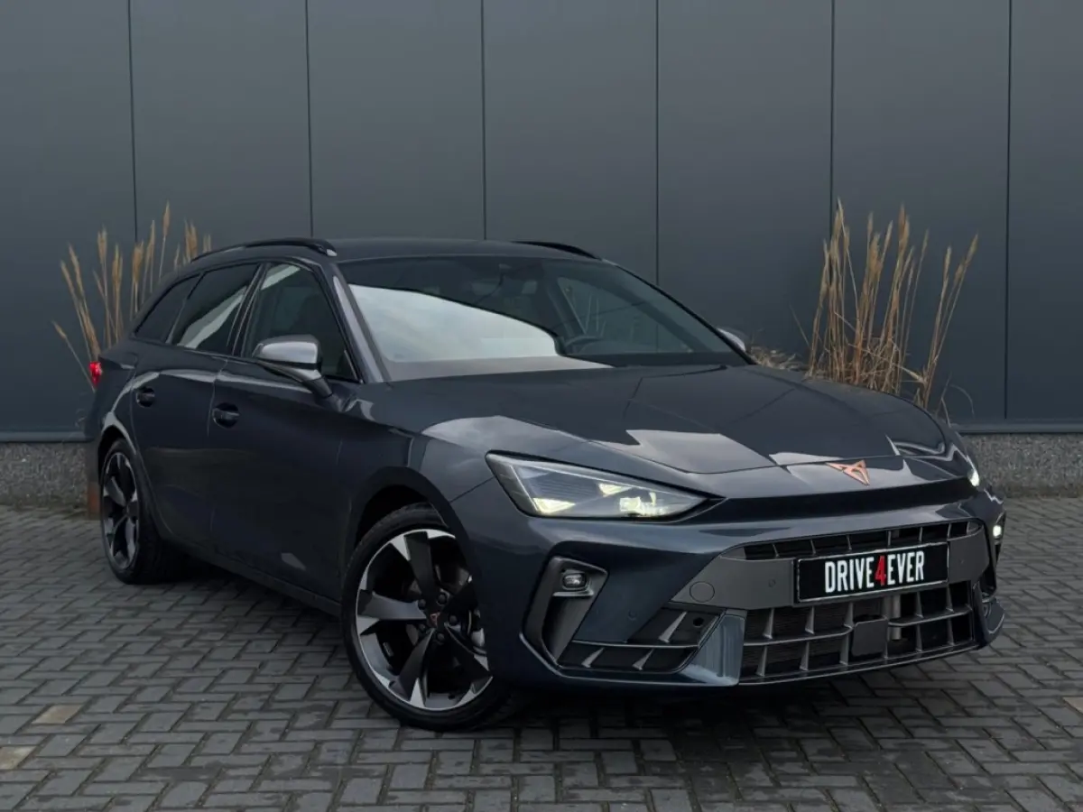 1.5 e-TSI 2025 GARANTIE NAVI CLIMATE APPLE CARPLAY LEDER