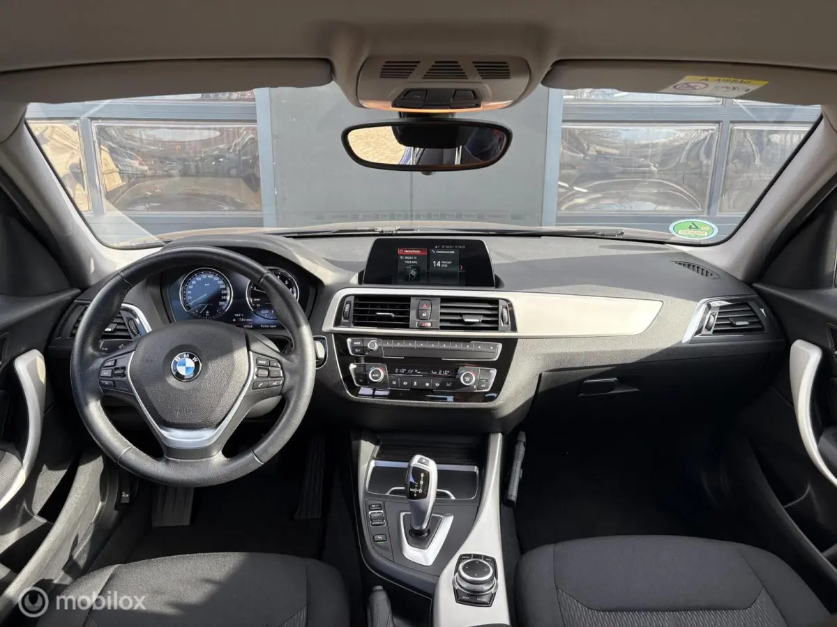 118i Corporate Lease Automaat