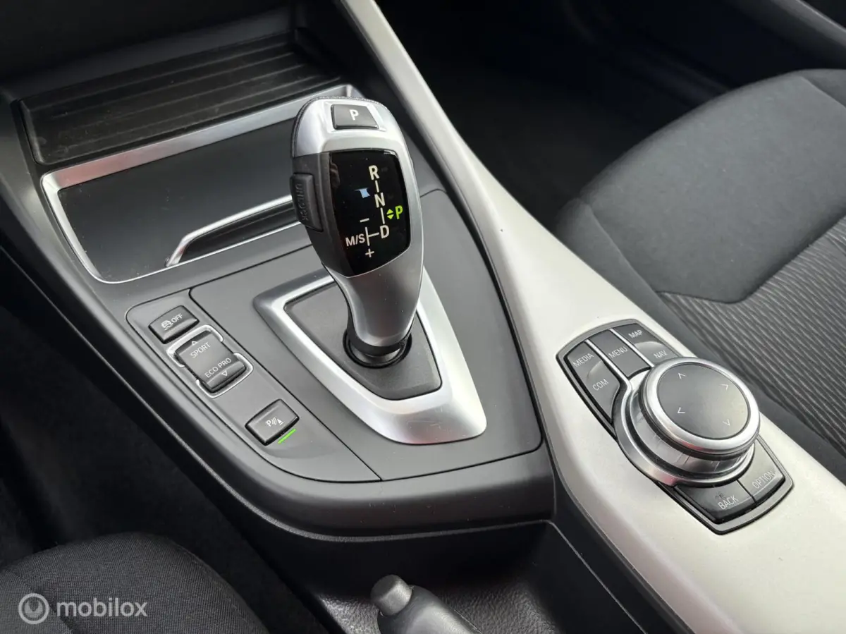 118i Corporate Lease Automaat