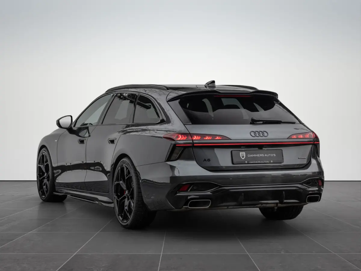 3.0 TFSI 367pk S-line Pano Luchtv. 4-wielsturing B&O HuD