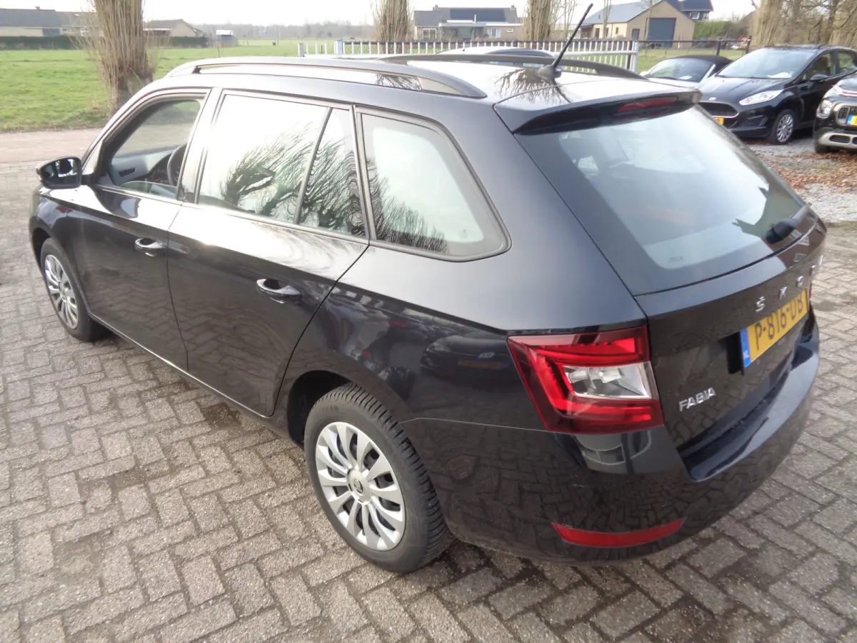 1.0 TSI Ambition Airco, Carplay/android auto, PDC, Cruise controle