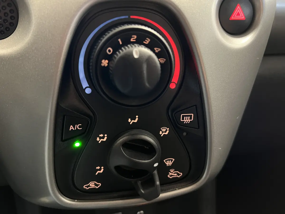 1.0 e-VTi Blue Lion | Onderhoudshistorie compleet | Radio | Airco | Elektrische Ramen Voor | Bluetooth |