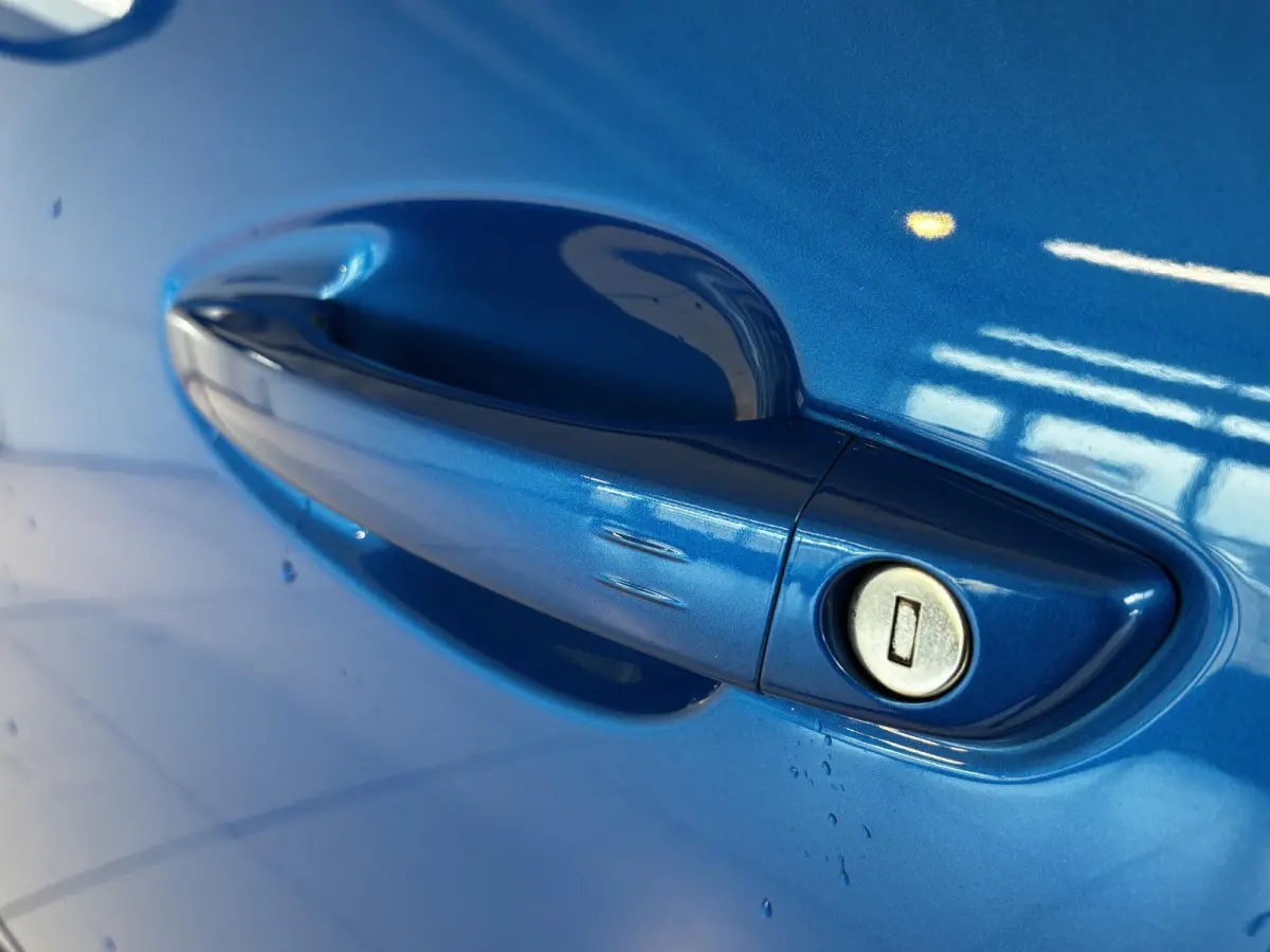 1.2 PureTech GT | Alcantara | Stoelverwarming | Navigatie | Elektrische achterklep | Dodehoekdetectie | Achteruitrijcamera |