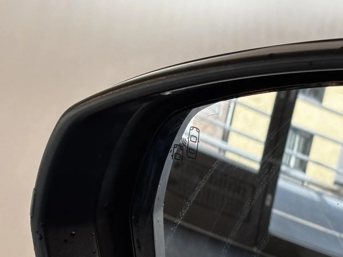 1.2 PureTech GT | Alcantara | Stoelverwarming | Navigatie | Elektrische achterklep | Dodehoekdetectie | Achteruitrijcamera |