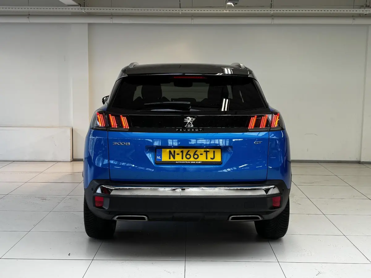 1.2 PureTech GT | Alcantara | Stoelverwarming | Navigatie | Elektrische achterklep | Dodehoekdetectie | Achteruitrijcamera |