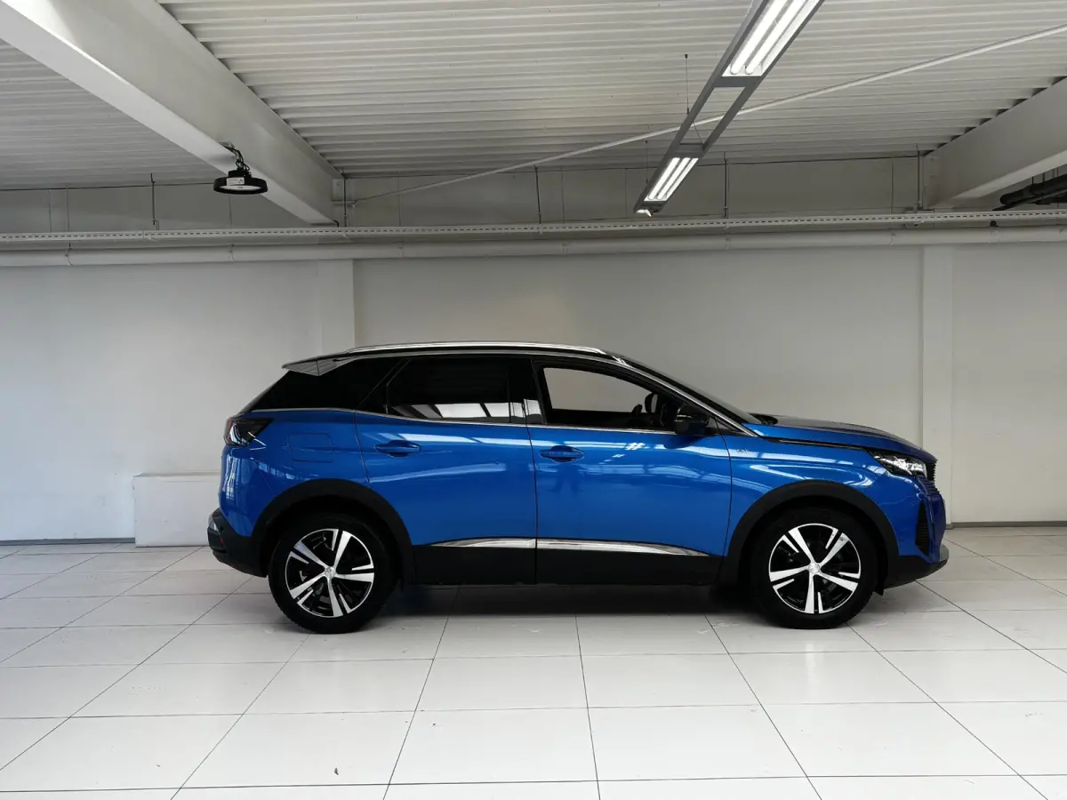 1.2 PureTech GT | Alcantara | Stoelverwarming | Navigatie | Elektrische achterklep | Dodehoekdetectie | Achteruitrijcamera |