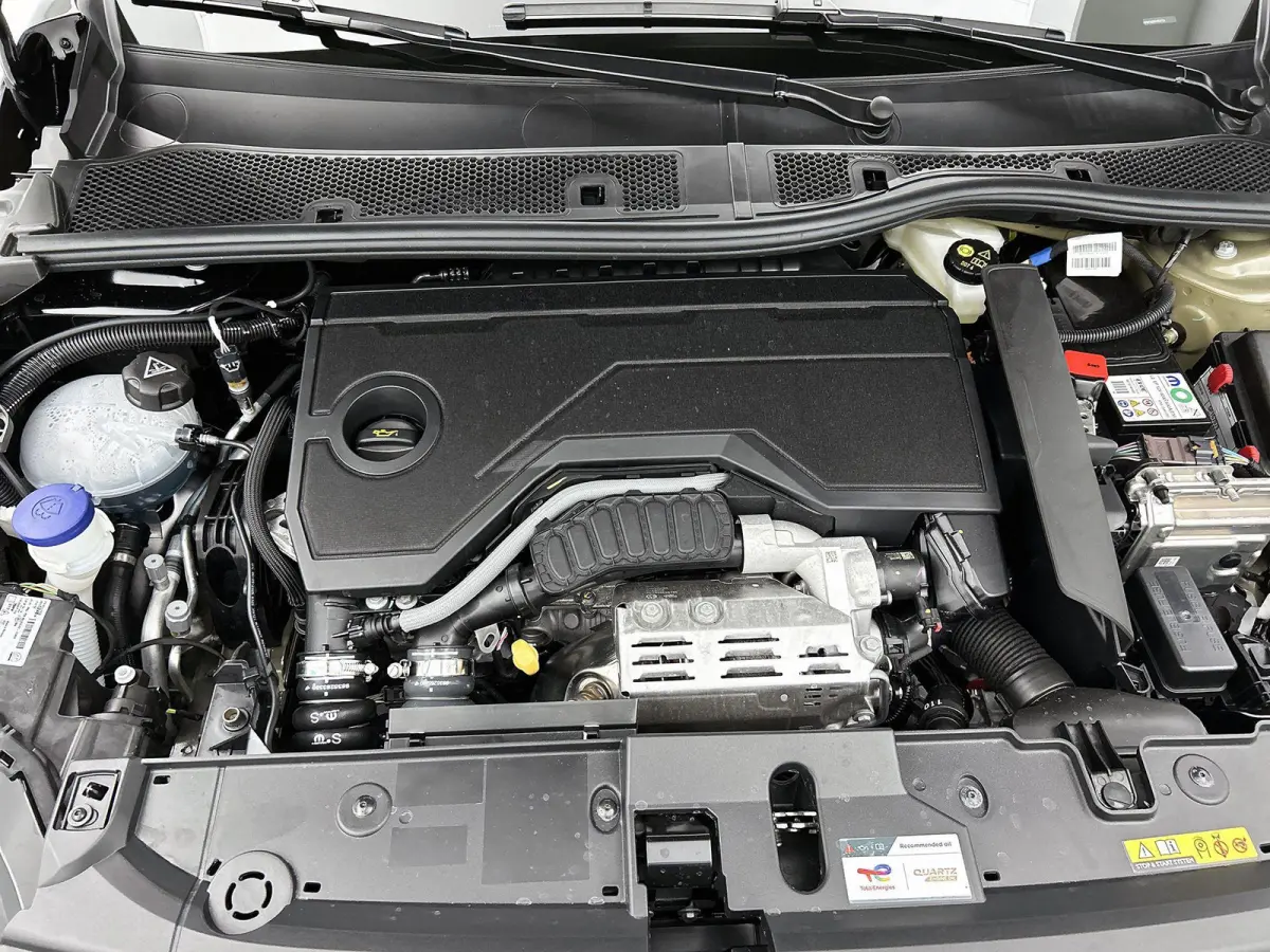 1.2 Hybrid Business 110pk Automaat | 8 JAAR GARANTIE | Navigatie | Airco | Camera | Cruise Control | LED | Apple Carplay/Android Auto |