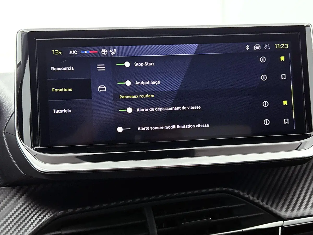 1.2 Hybrid Business 110pk Automaat | 8 JAAR GARANTIE | Navigatie | Airco | Camera | Cruise Control | LED | Apple Carplay/Android Auto |
