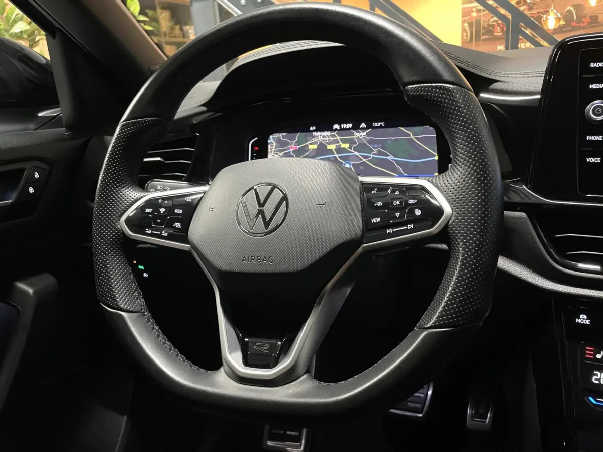 1.5 TSI R-Line Black Style/ Cam/ Keyless/ IQ LED/ Trekhaak