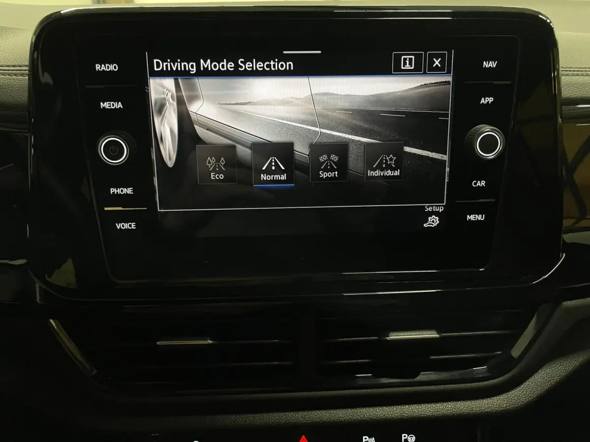 1.5 TSI R-Line Black Style/ Cam/ Keyless/ IQ LED/ Trekhaak
