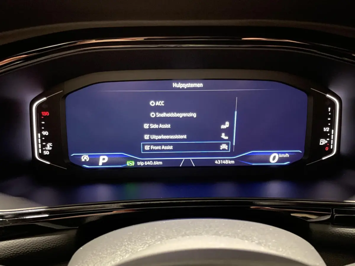 1.5 TSI R-Line Black Style/ Cam/ Keyless/ IQ LED/ Trekhaak