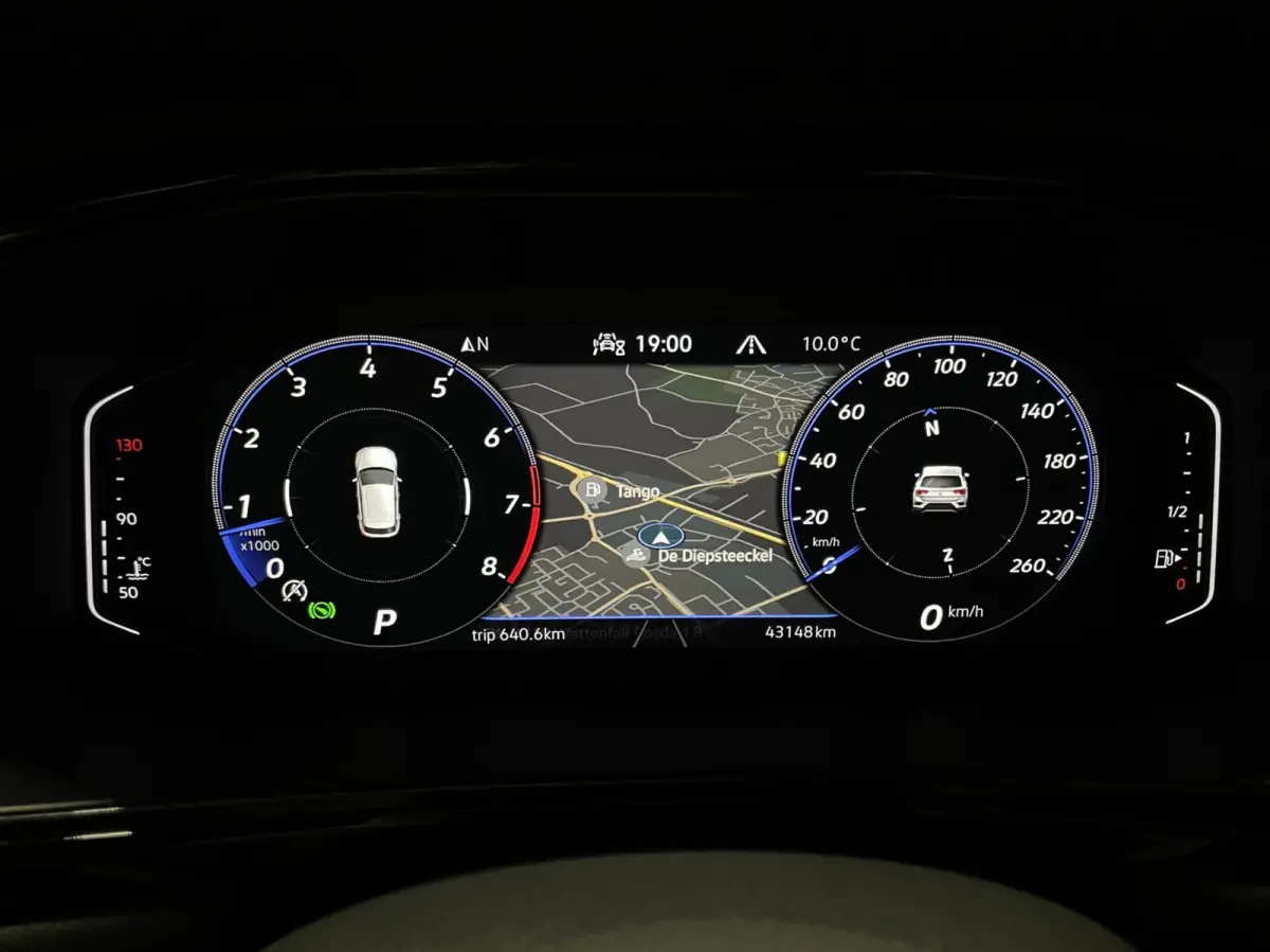 1.5 TSI R-Line Black Style/ Cam/ Keyless/ IQ LED/ Trekhaak