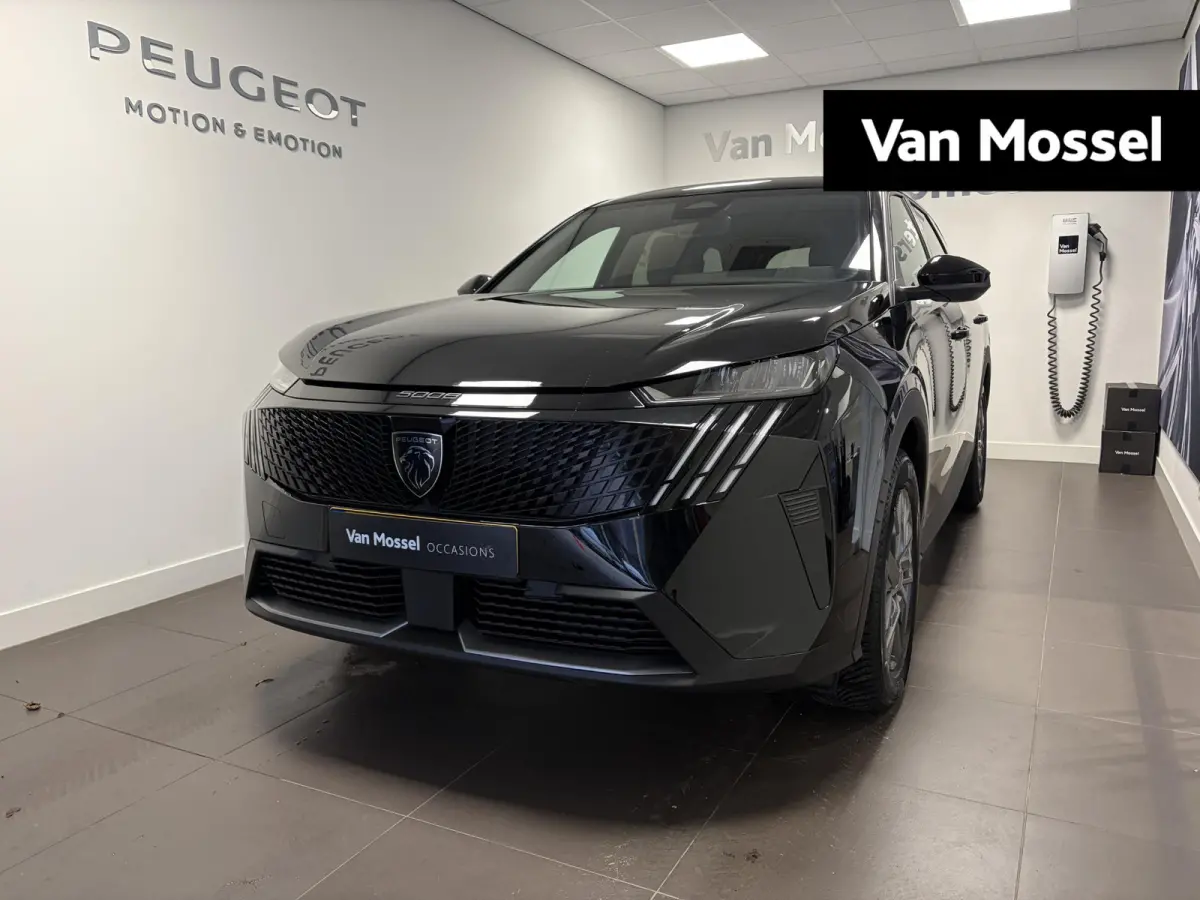 1.2 Hybrid 145 Allure Nieuw! Direct uit voorraad leverbaar! | 7-Zits | Climate Control | Camera | Full Map Navigatie | Apple Carplay / Android Auto