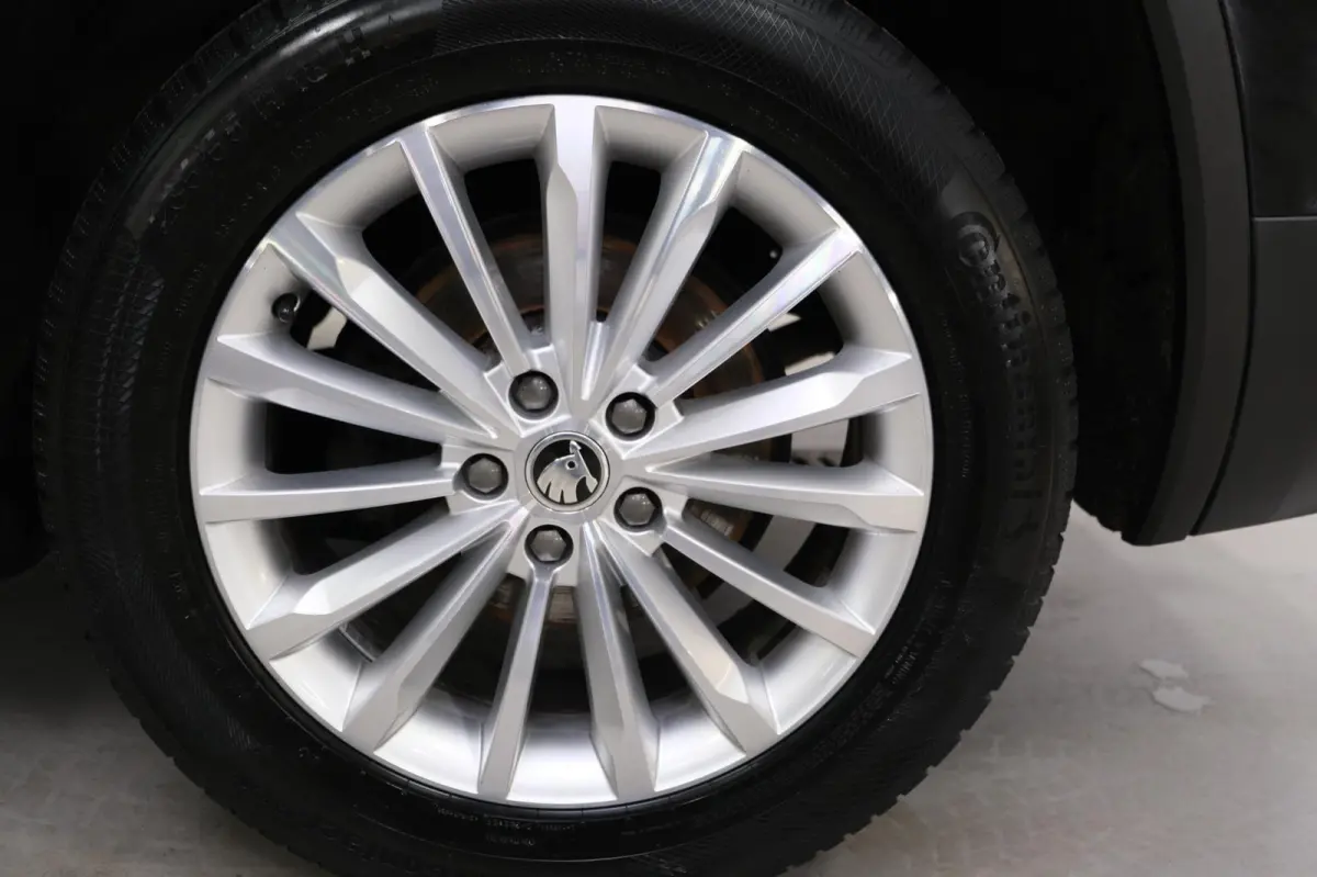 1.5 TSI Business Edition Automaat - N.A.P. Airco, Cruise, Navi, PDC, Camera, Trekhaak.