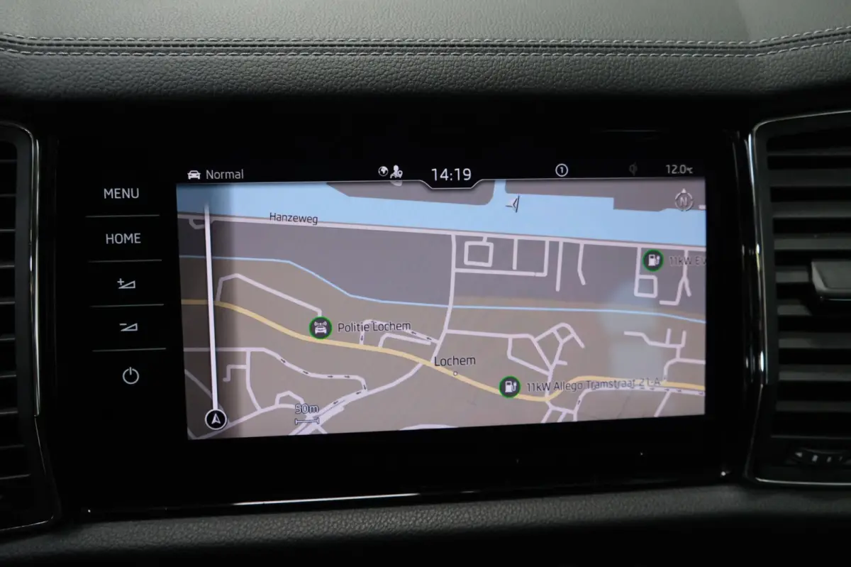 1.5 TSI Business Edition Automaat - N.A.P. Airco, Cruise, Navi, PDC, Camera, Trekhaak.