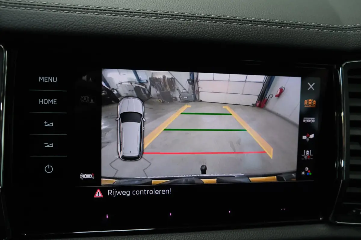 1.5 TSI Business Edition Automaat - N.A.P. Airco, Cruise, Navi, PDC, Camera, Trekhaak.