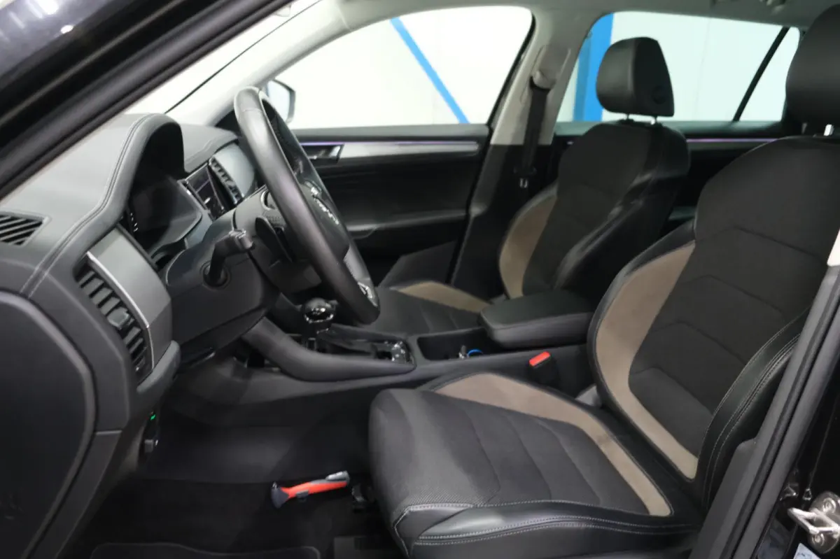 1.5 TSI Business Edition Automaat - N.A.P. Airco, Cruise, Navi, PDC, Camera, Trekhaak.