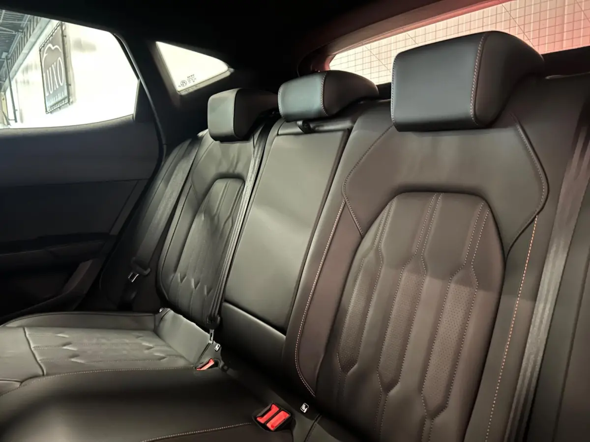 2.0 TSI 4DRIVE VZ | PANO | BEATS AUDIO | KUIPSTOELEN | 310 PK