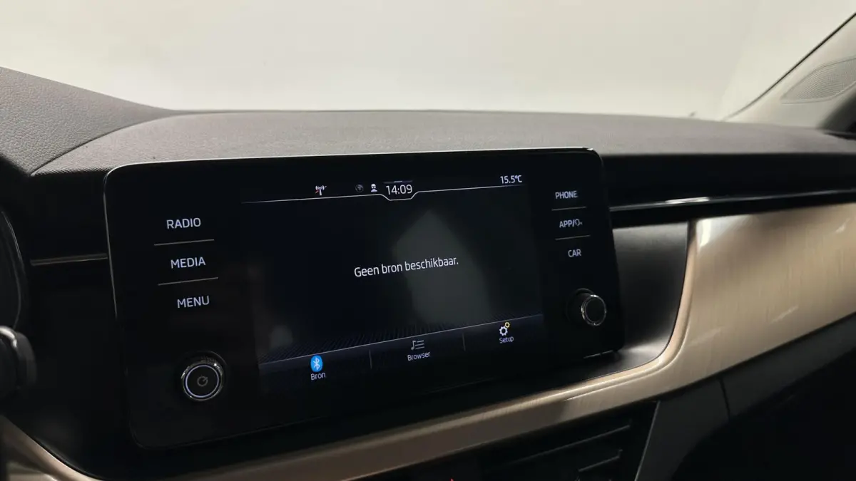 1.0 TSI Style CARPLAY ECC LM CRUISE DAB LED.