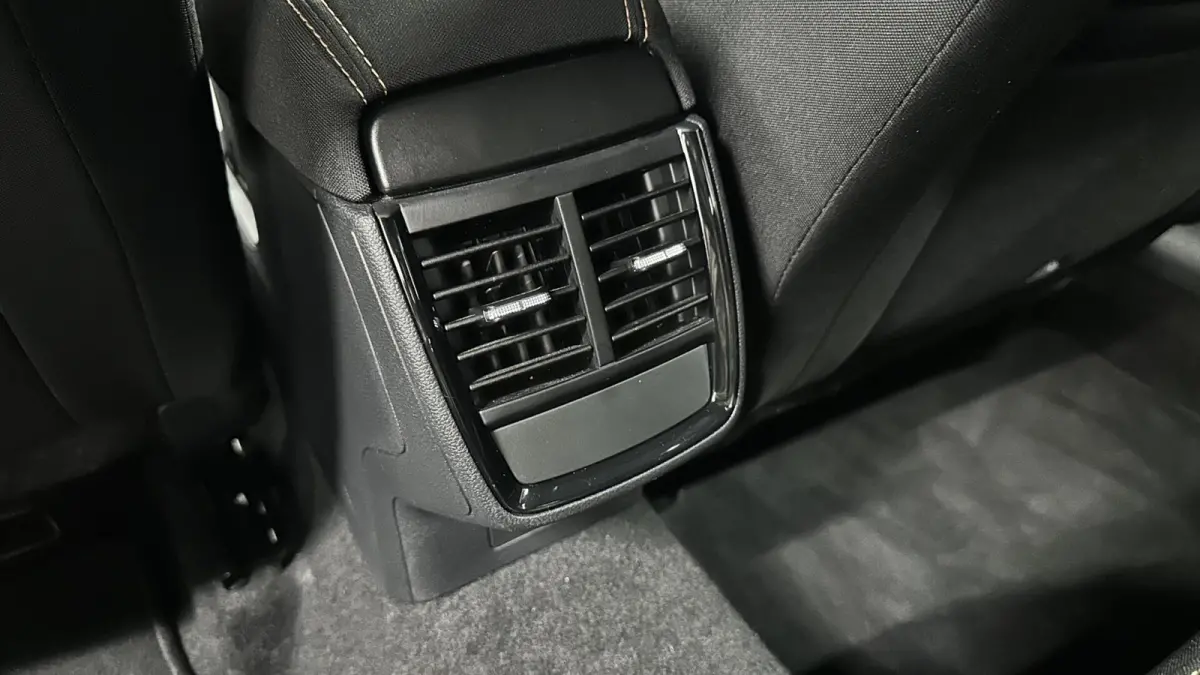 1.0 TSI Style CARPLAY ECC LM CRUISE DAB LED.