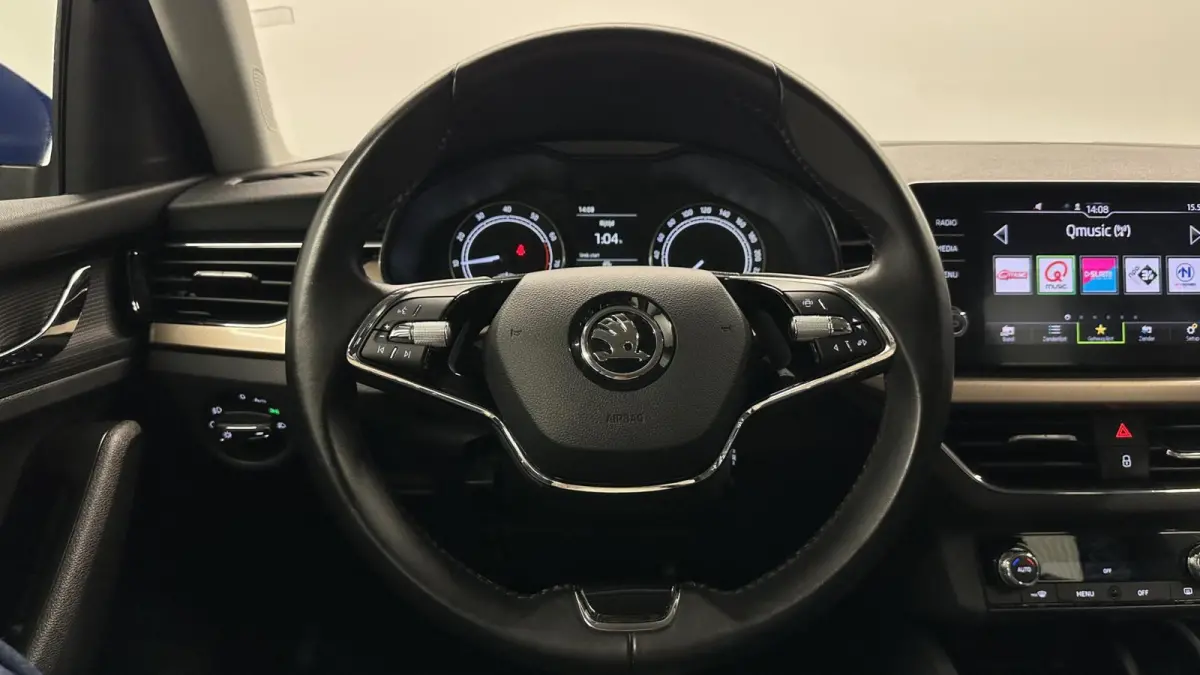 1.0 TSI Style CARPLAY ECC LM CRUISE DAB LED.