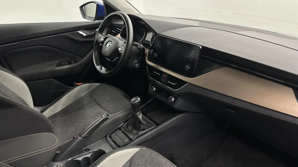1.0 TSI Style CARPLAY ECC LM CRUISE DAB LED.