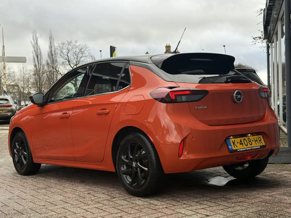 1.2 Elegance. | AUTOMAAT | CAMERA | CARPLAY | STOELVERW. | DAB |