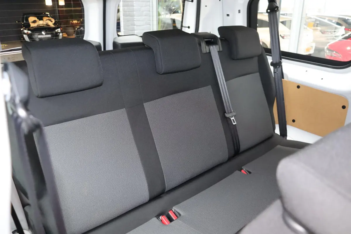 Electric L2 75 kWh / 9-persoons / Demo