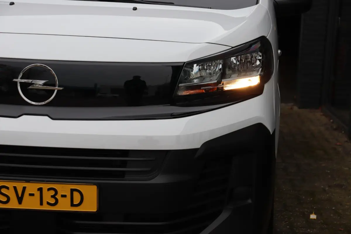 Electric L2 75 kWh / 9-persoons / Demo