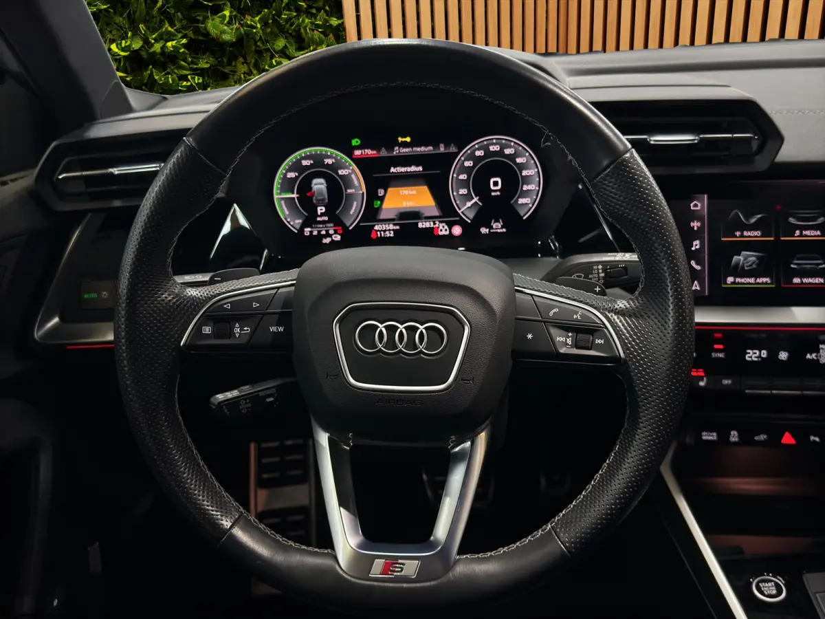 45 TFSI e S edition Competition | Adaptive Cruise | Sfeerverlichting | Stoelverwarming | Sportstoelen | CarPlay