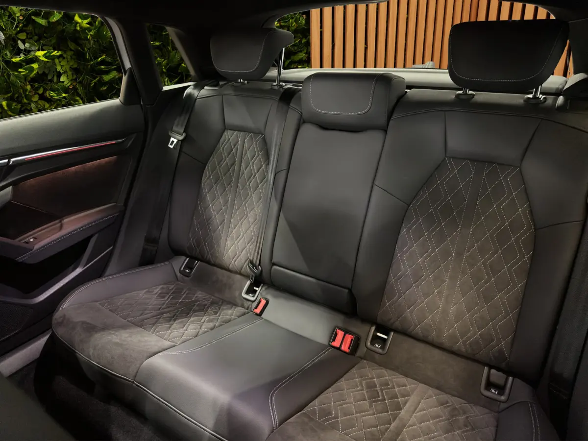 45 TFSI e S edition Competition | Adaptive Cruise | Sfeerverlichting | Stoelverwarming | Sportstoelen | CarPlay