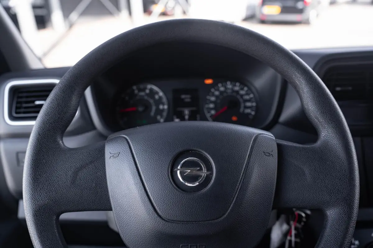2.3 Turbo 180 pk Automaat L3H2 Navi, Camera PDC V+A, Apple Carplay, 3-Zits